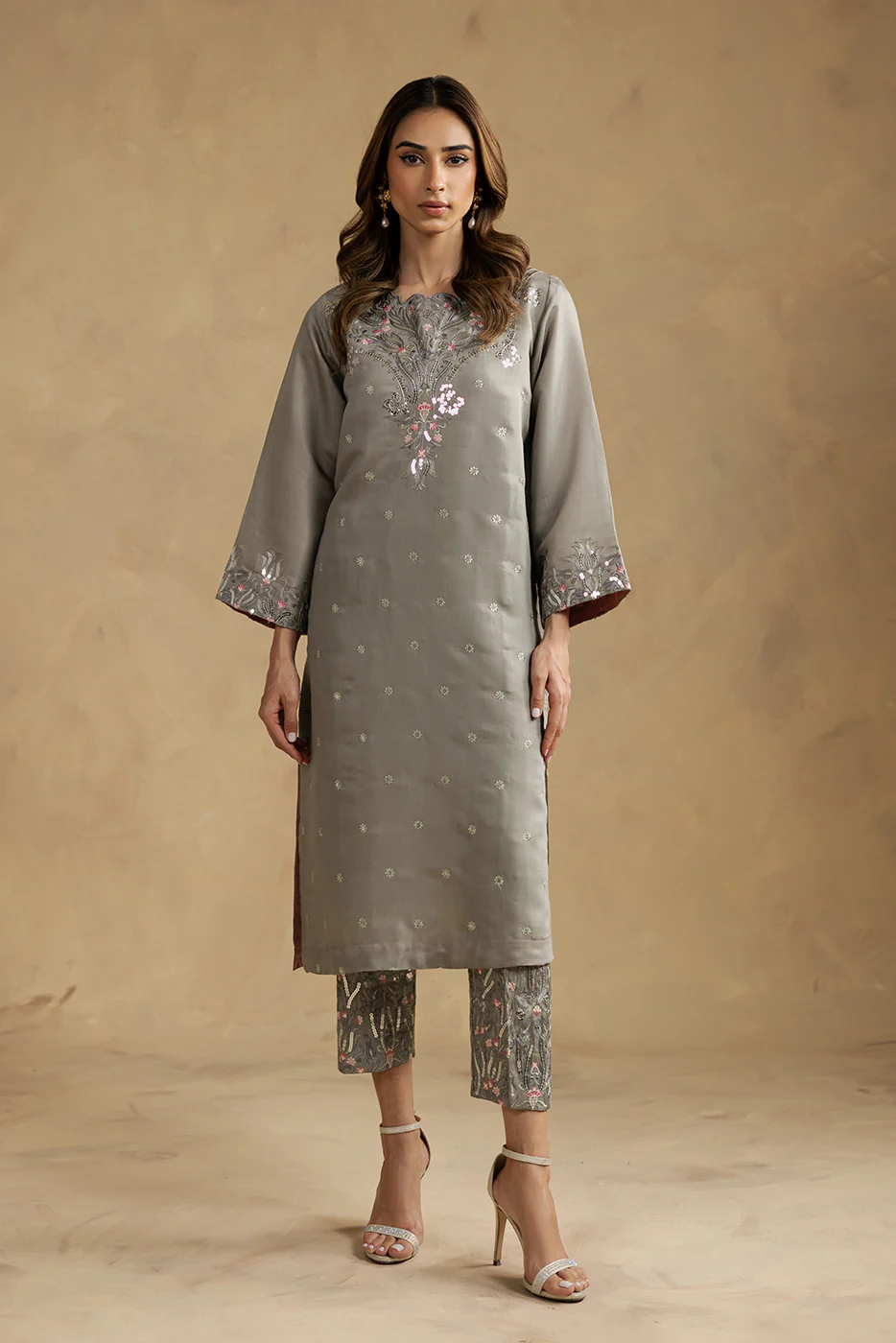 2 PIECE EMBROIDERED SILK SUIT (LUXURY-PRET) - Image 3