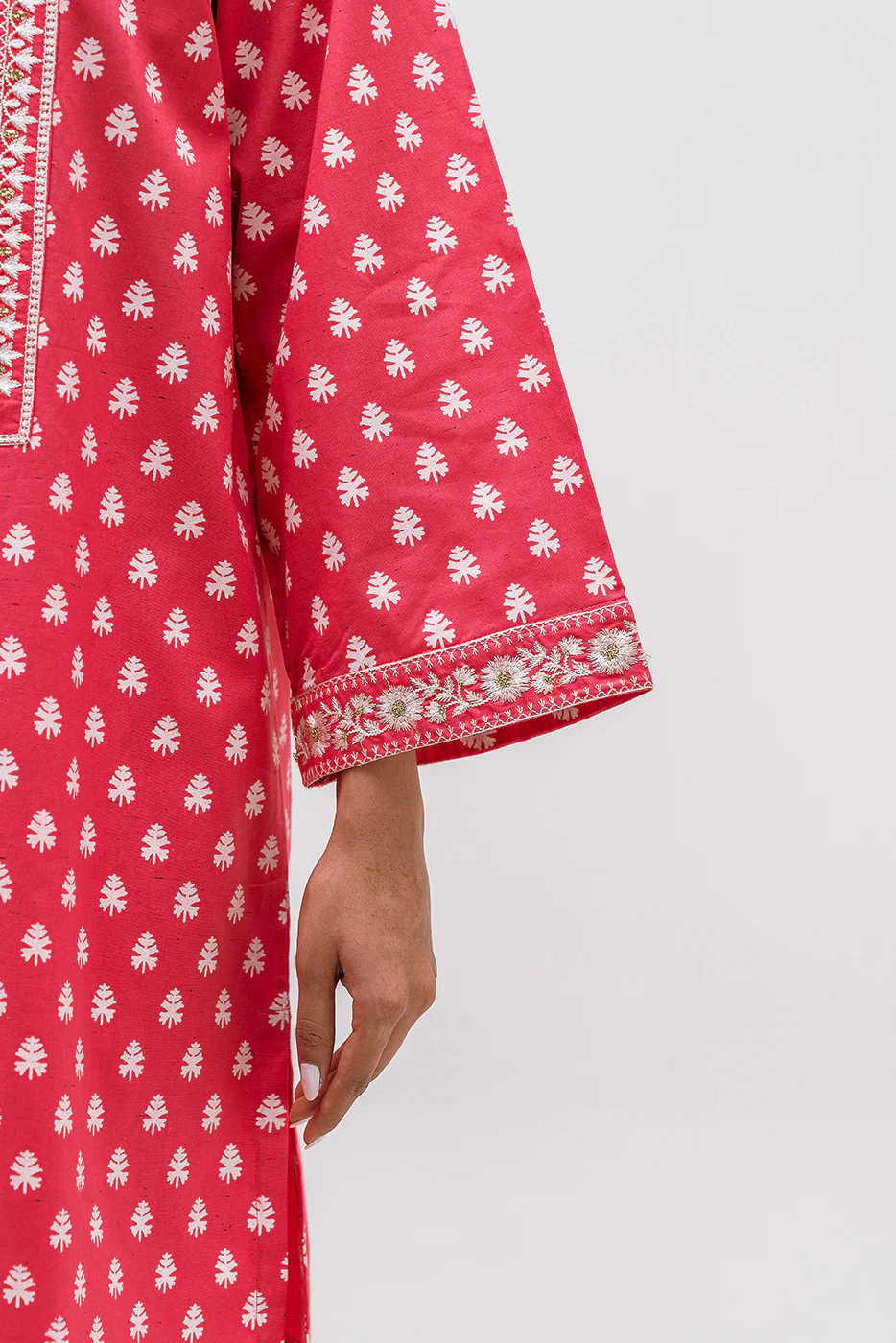 EMBROIDERED CAMBRIC SHIRT (PRET) - Image 5