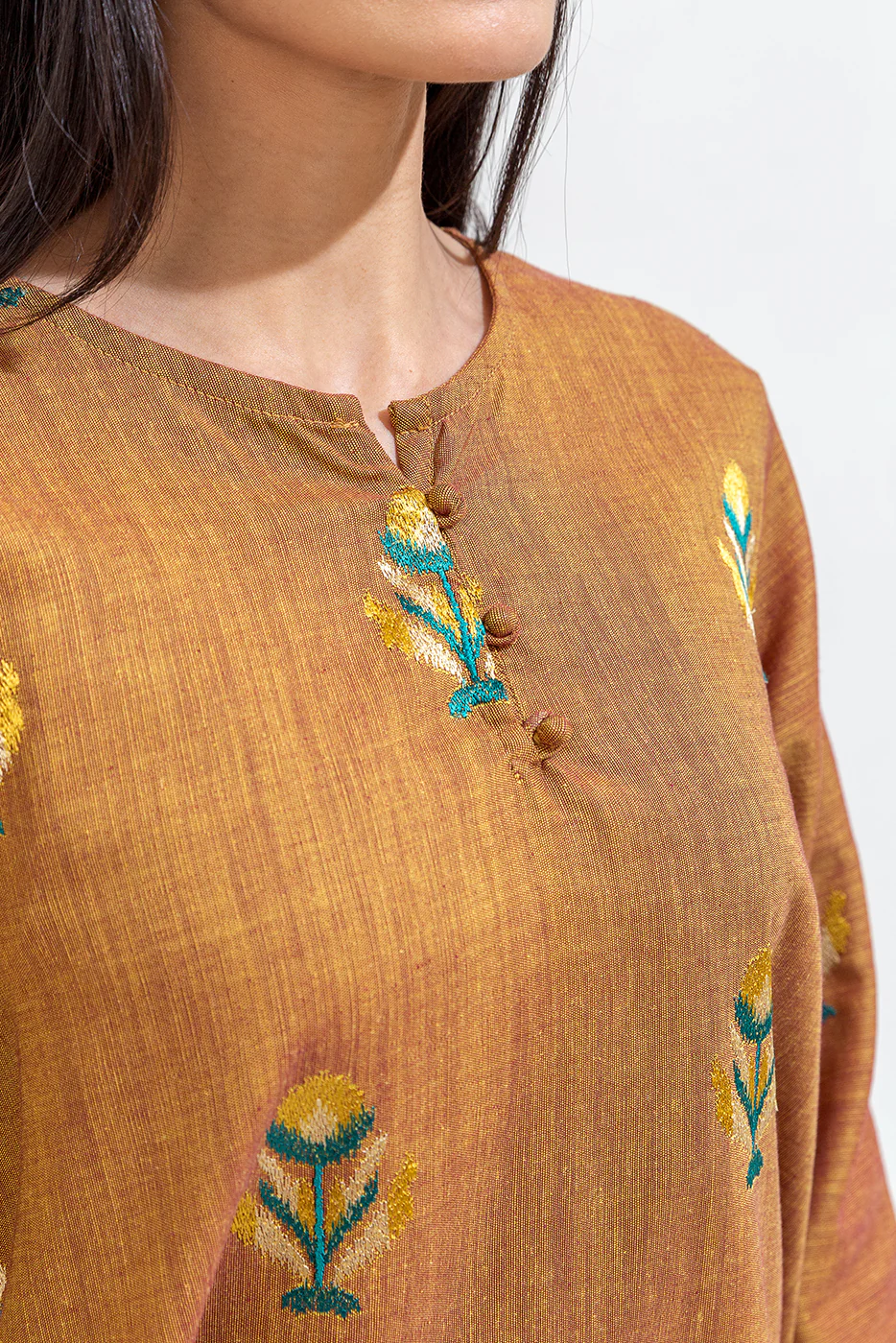 2 PIECE EMBROIDERED CHAMBRAY SUIT (PRET) - Image 5