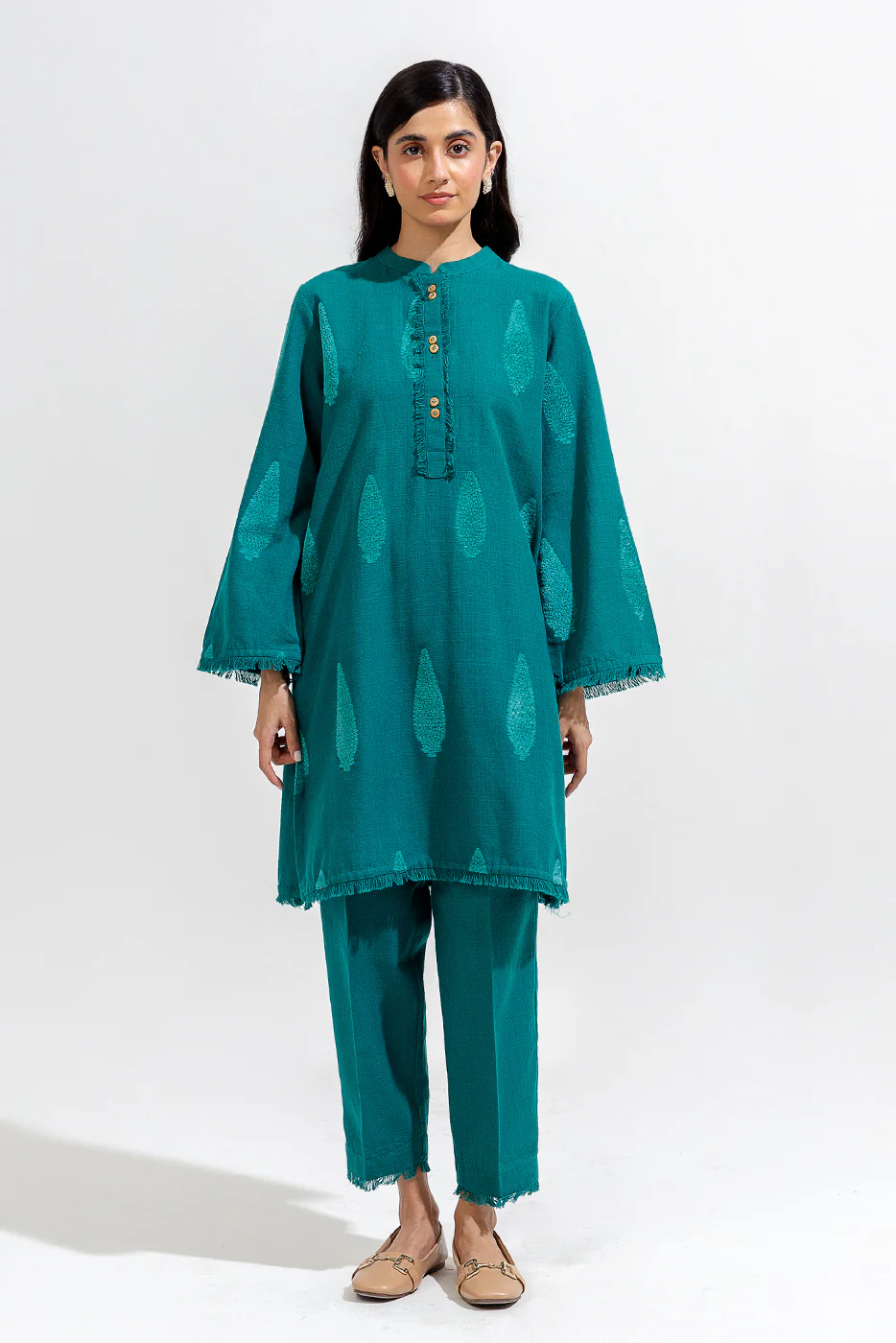 2 PIECE BASIC KHADDAR JACQUARD SUIT (PRET) - Image 2