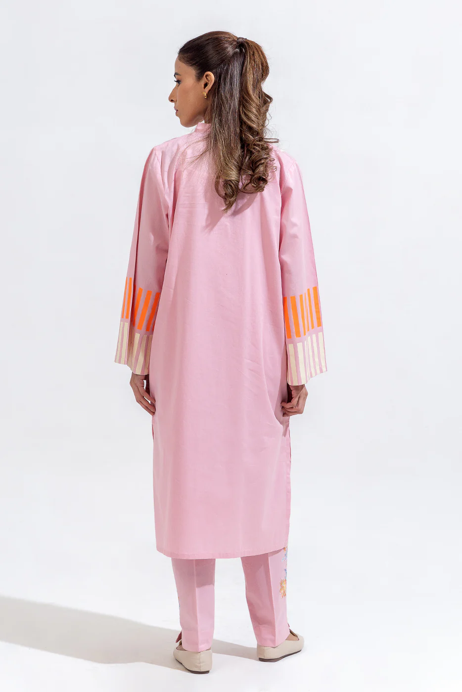 2 PIECE EMBROIDERED CAMBRIC SUIT (PRET) - Image 3