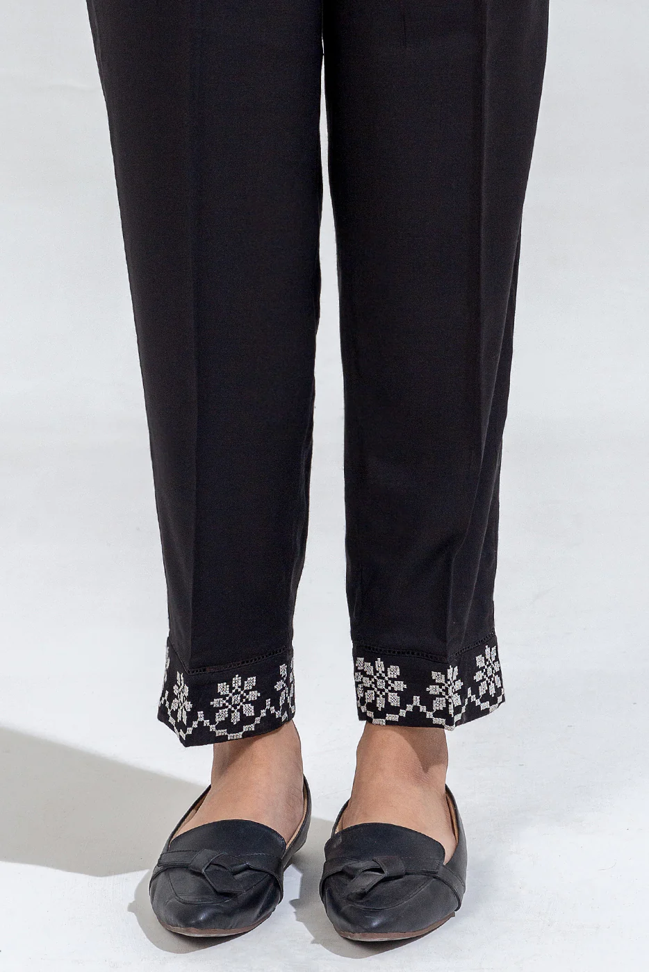 2 PIECE EMBROIDERED VISCOSE SUIT (PRET) - Image 6