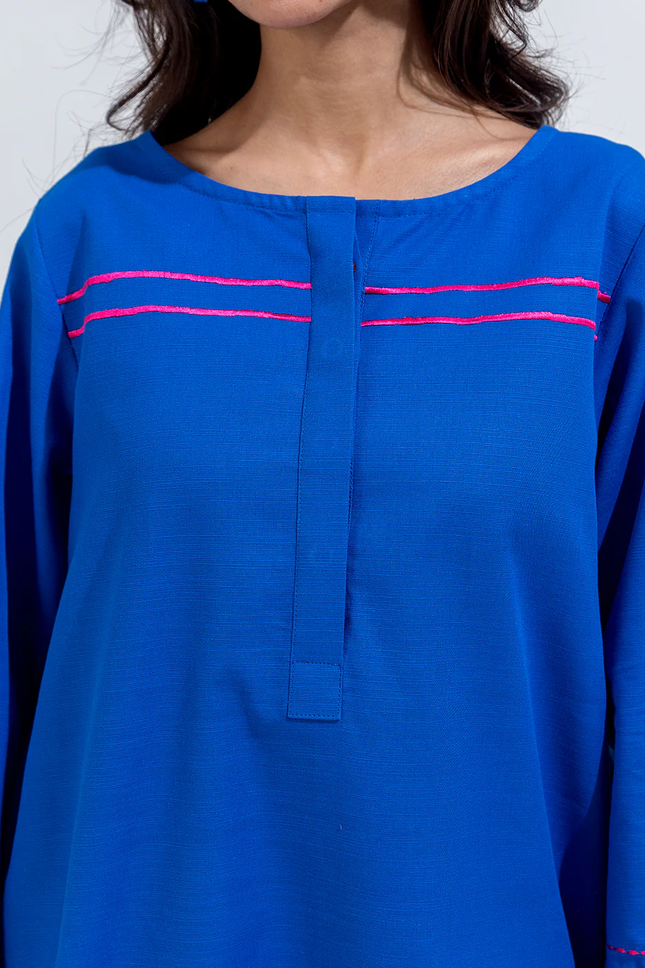 2 PIECE EMBROIDERED KHADDAR SUIT (PRET) - Image 4