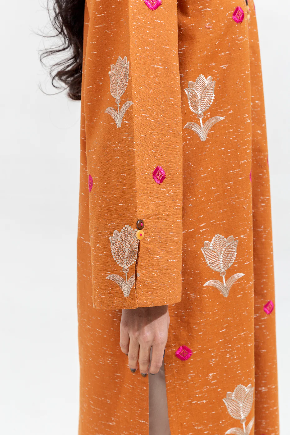 EMBROIDERED KHADDAR SHIRT (PRET) - Image 5