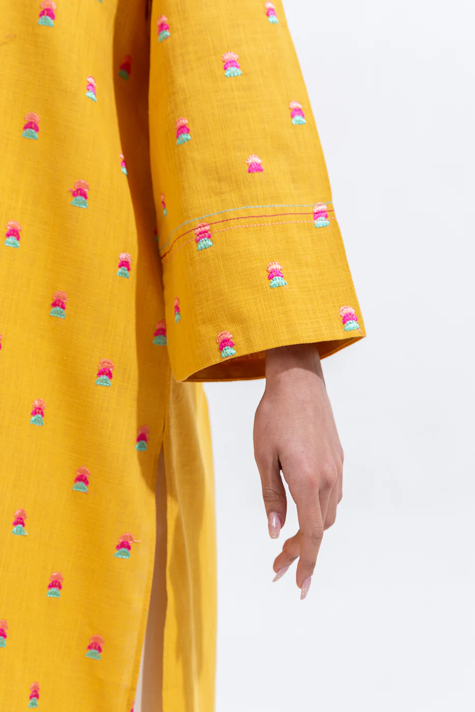 EMBROIDERED TWO WAY SLUB SHIRT (PRET) - Image 5