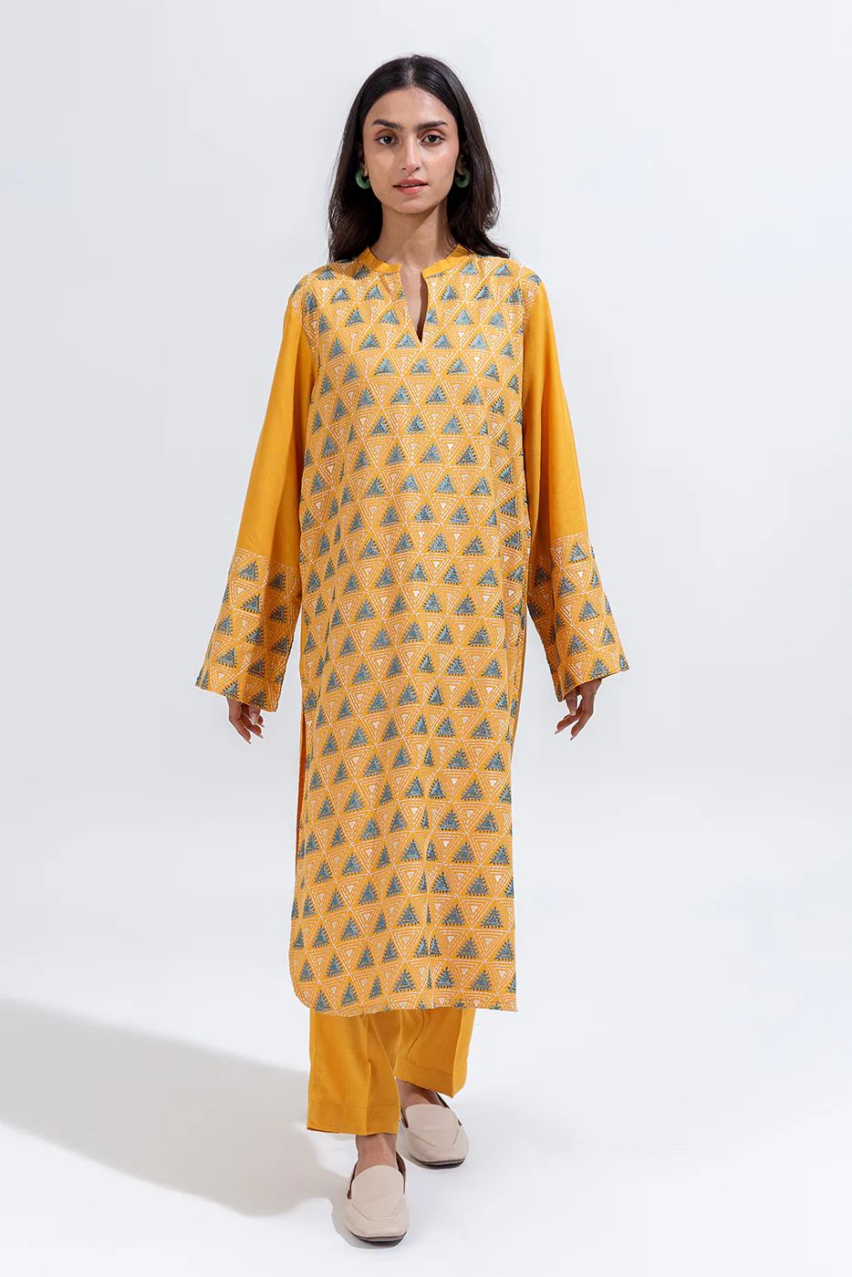 2 PIECE EMBROIDERED VISCOSE SUIT (PRET) - Image 2