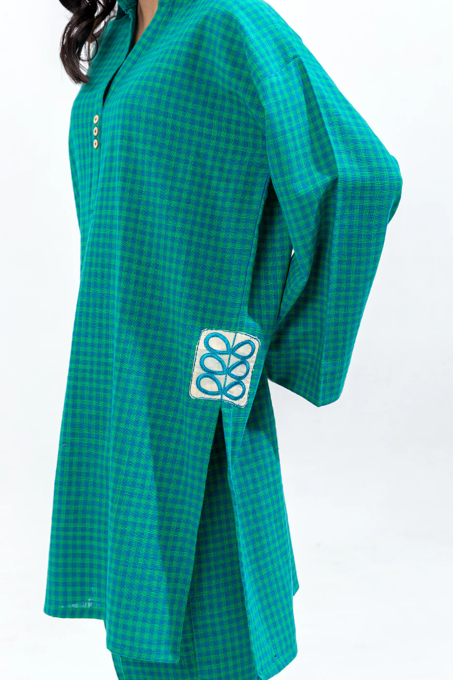 2 PIECE EMBROIDERED JACQUARD SUIT (PRET) - Image 4