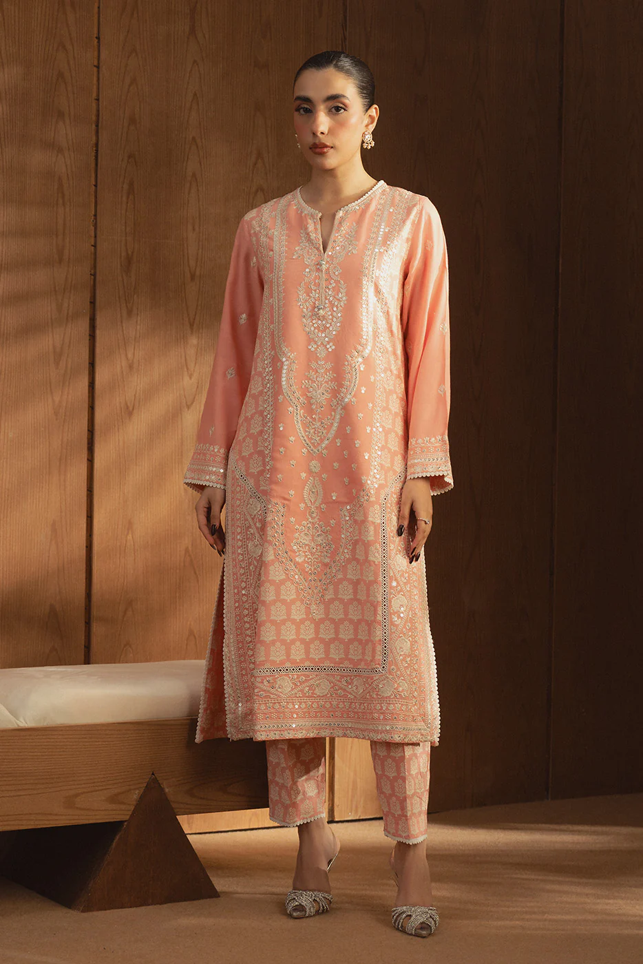 2 PIECE EMBROIDERED RAW SILK SUIT (LUXURY PRET) - Image 4