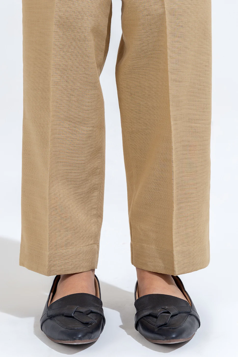 2 PIECE PRINTED KHADDAR SUIT (PRET) - Image 8