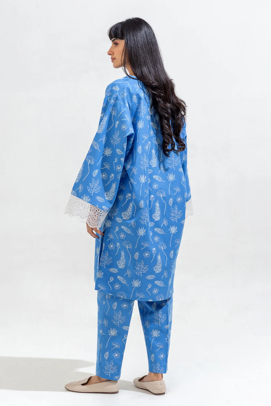 2 PIECE EMBROIDERED KHADDAR SUIT (PRET) - Image 4