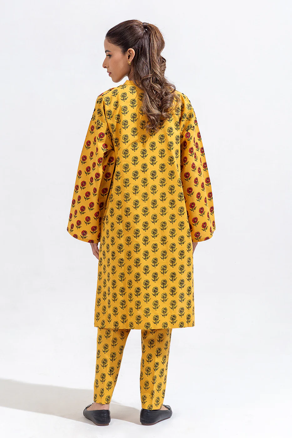 2 PIECE EMBROIDERED KHADDAR SUIT (PRET) - Image 4