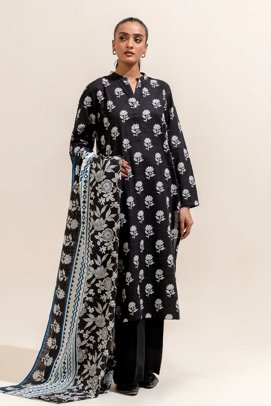 2 PIECE PRINTED KHADDAR SUIT-SABLE GLOOM (UNSTITCHED) - Image 3