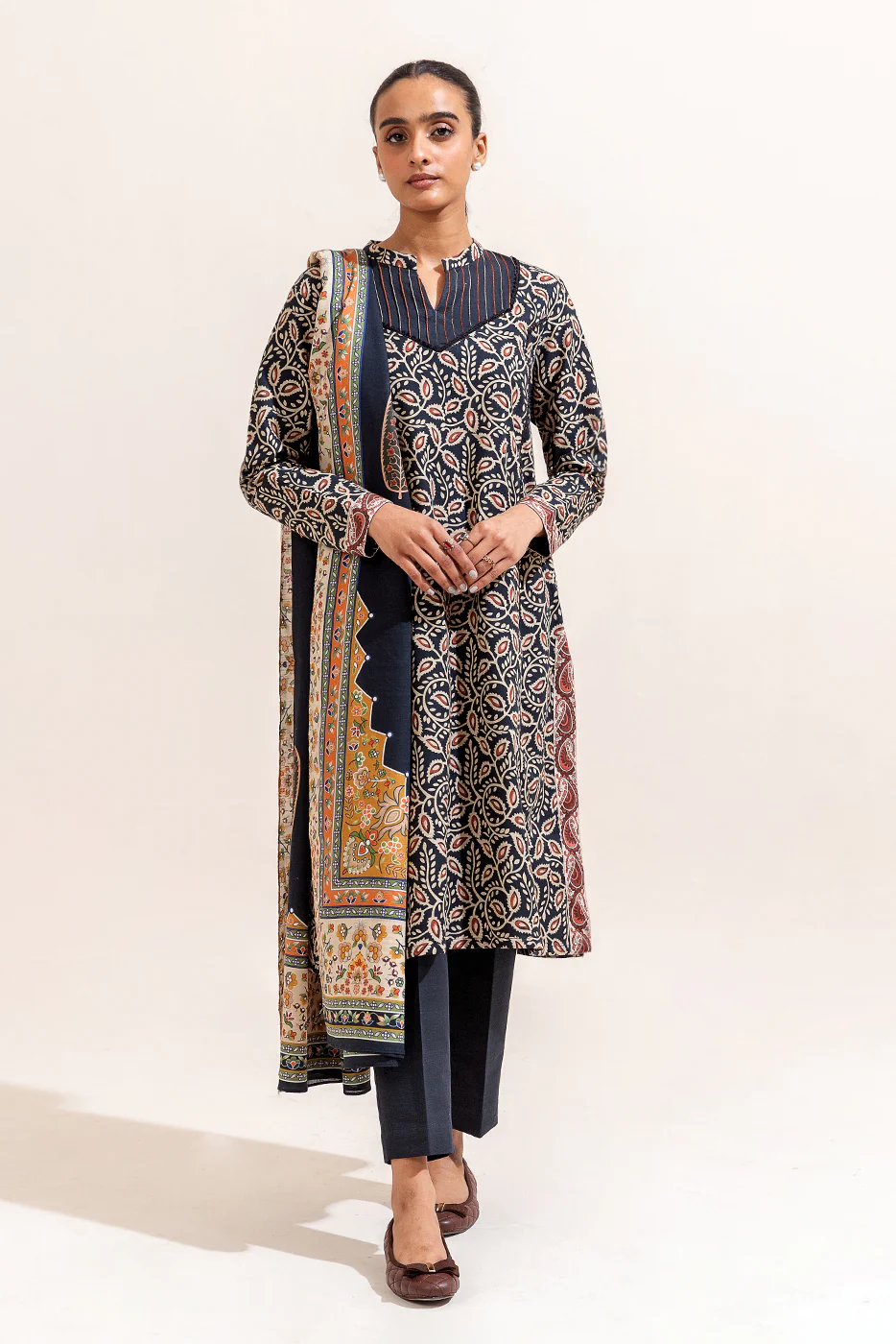 3 PIECE PRINTED KHADDAR SUIT-TRIBAL HALE (UNSTITCHED) - Image 3