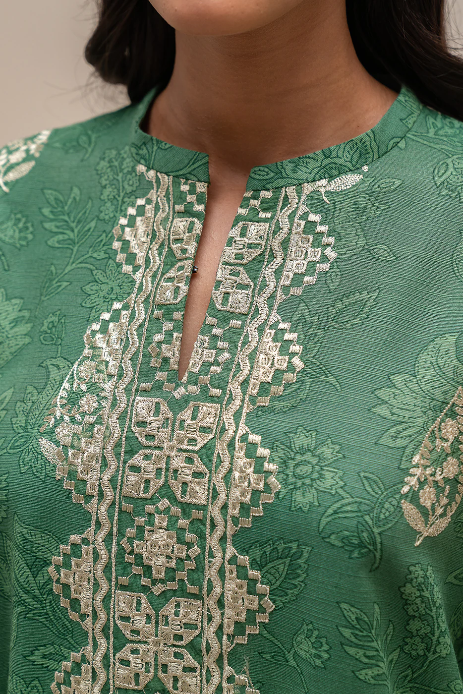 2 PIECE EMBROIDERED KHADDAR SUIT-SAGE PEARL (UNSTITCHED) - Image 4