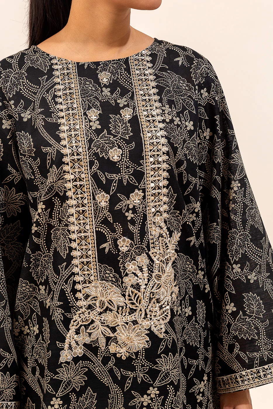 2 PIECE EMBROIDERED KHADDAR SUIT-CINDER MUSK (UNSTITCHED) - Image 4