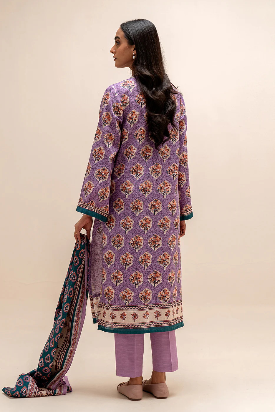 3 PIECE EMBROIDERED KHADDAR SUIT-PERIWINKLE BLOOM (UNSTITCHED) - Image 3