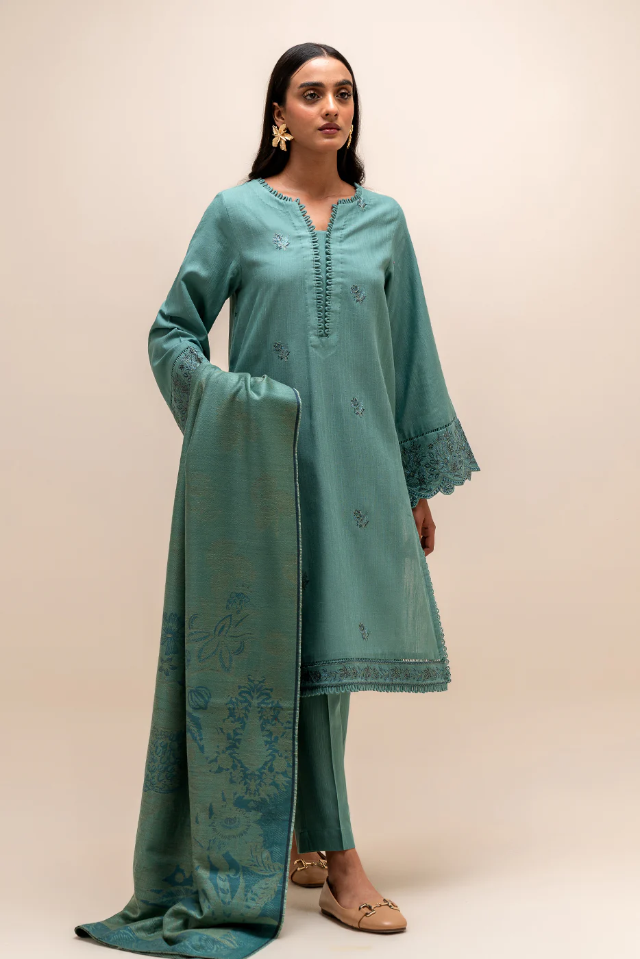 3 PIECE EMBROIDERED KHADDAR SUIT-STONE GREY (UNSTITCHED) - Image 3