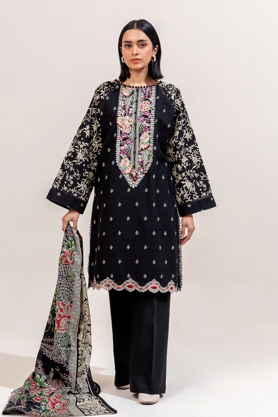 3 PIECE EMBROIDERED KHADDAR SUIT-AZURE GARDENIA (UNSTITCHED) - Image 4