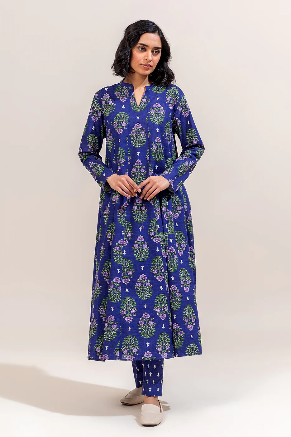 2 PIECE PRINTED KHADDAR SUIT-BERRY GARDEN (UNSTITCHED) - Image 2