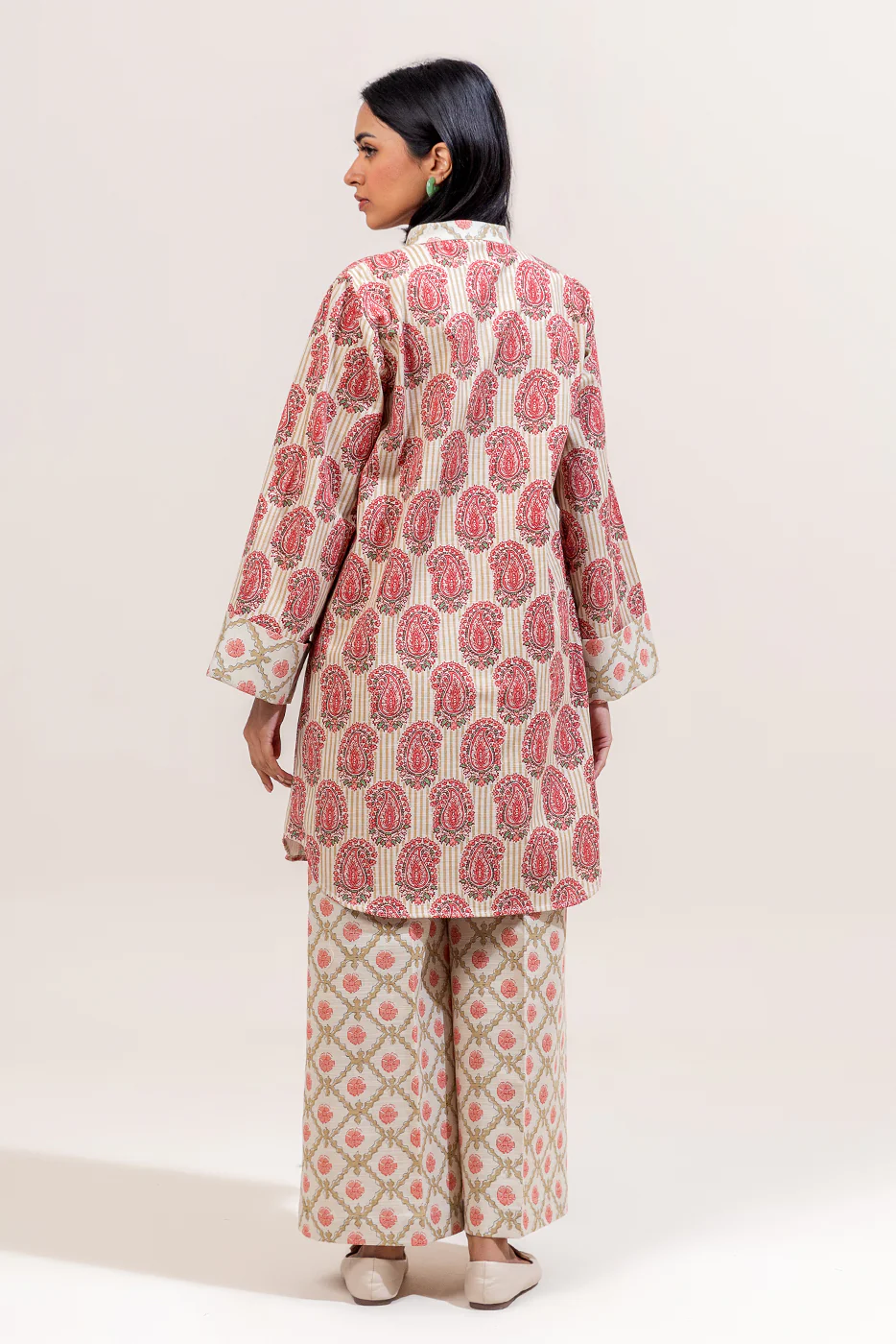 2 PIECE PRINTED KHADDAR SUIT-MAJESTIC FLECK (UNSTITCHED) - Image 3
