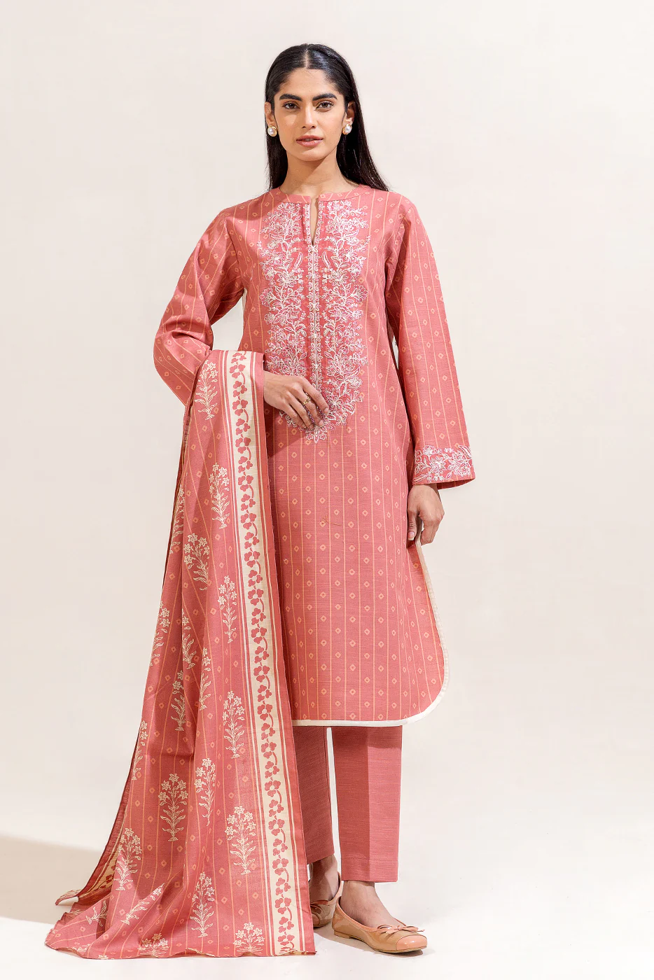 3 PIECE EMBROIDERED KHADDAR SUIT-CORAL CREPE (UNSTITCHED) - Image 4