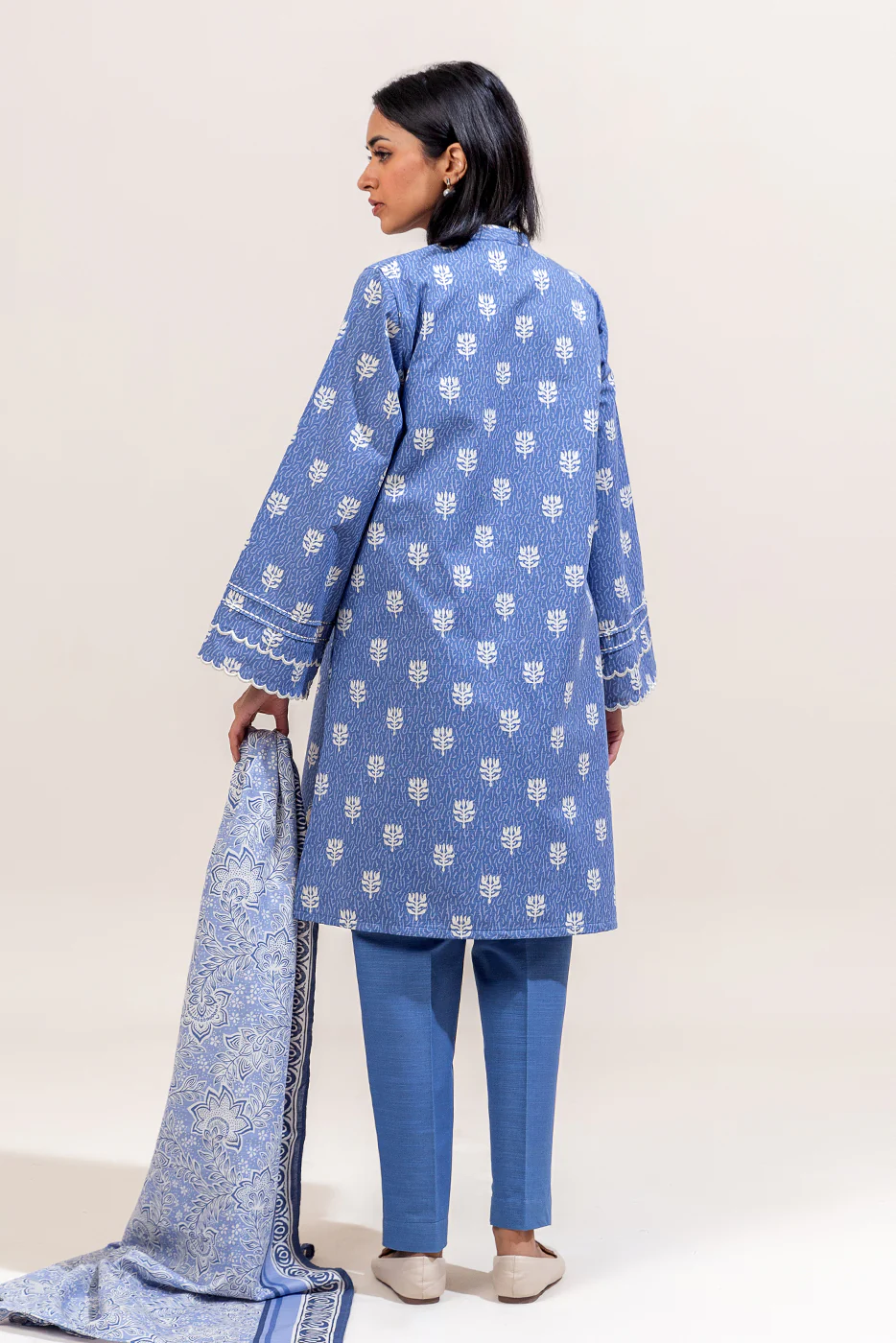 3 PIECE EMBROIDERED KHADDAR SUIT-CERULEAN MUSK (UNSTITCHED) - Image 3