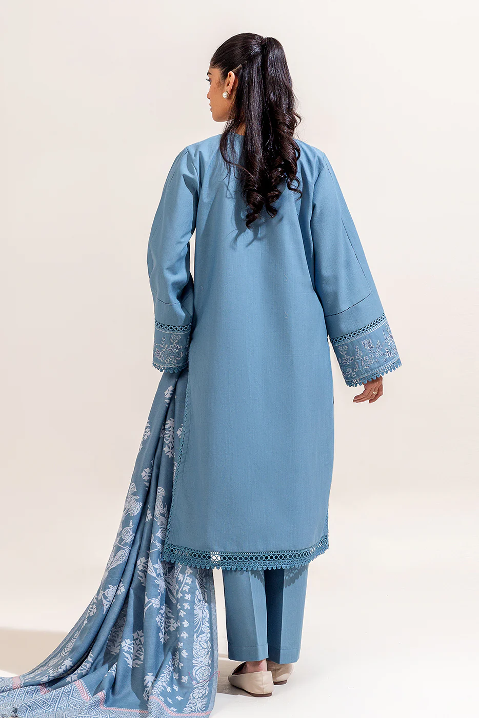 3 PIECE EMBROIDERED KHADDAR SUIT-TENDER BLUE (UNSTITCHED) - Image 3