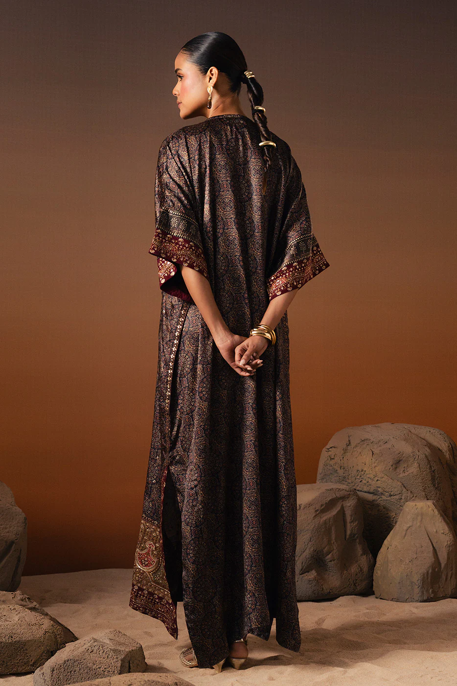 EMBROIDERED SHEMOZE SILK SHIRT (LUXURY PRET) - Image 5