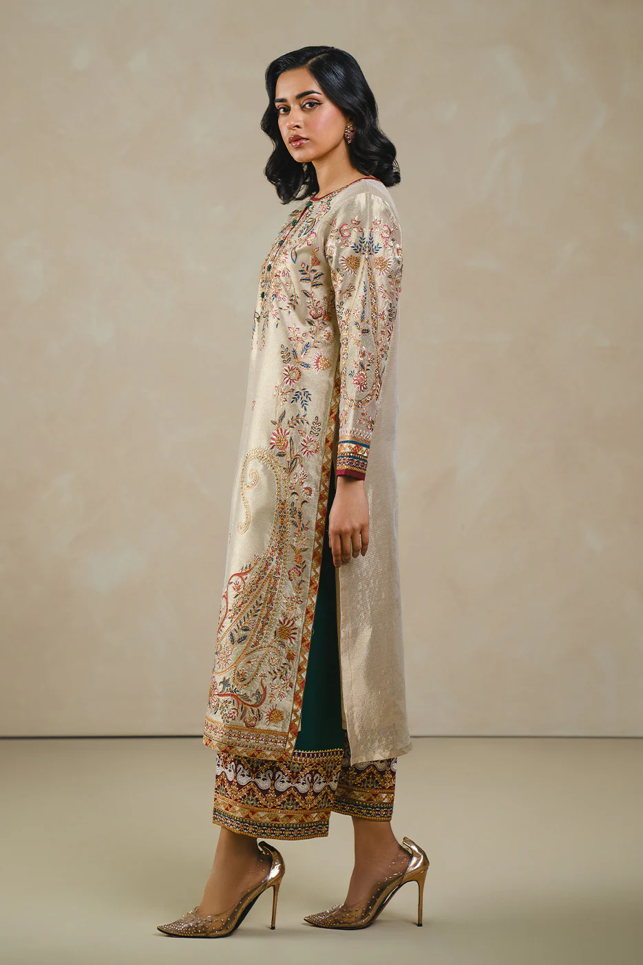2 PIECE EMBROIDERED TISSUE SUIT (LUXURY PRET) - Image 5