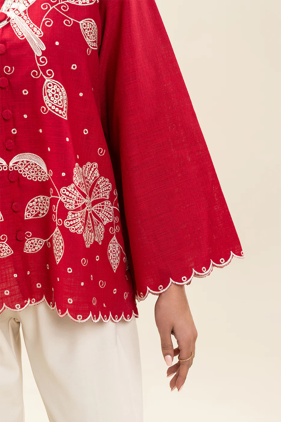 EMBROIDERED TWO WAY SLUB TOP (FLOW) - Image 6