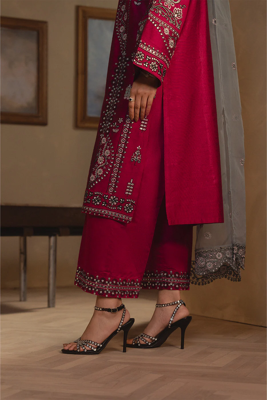 3 PIECE EMBROIDERED TWO TONE SUIT (LUXURY PRET) - Image 7