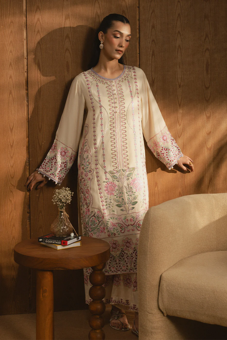 2 PIECE EMBROIDERED RAW SILK SUIT (LUXURY PRET) - Image 4