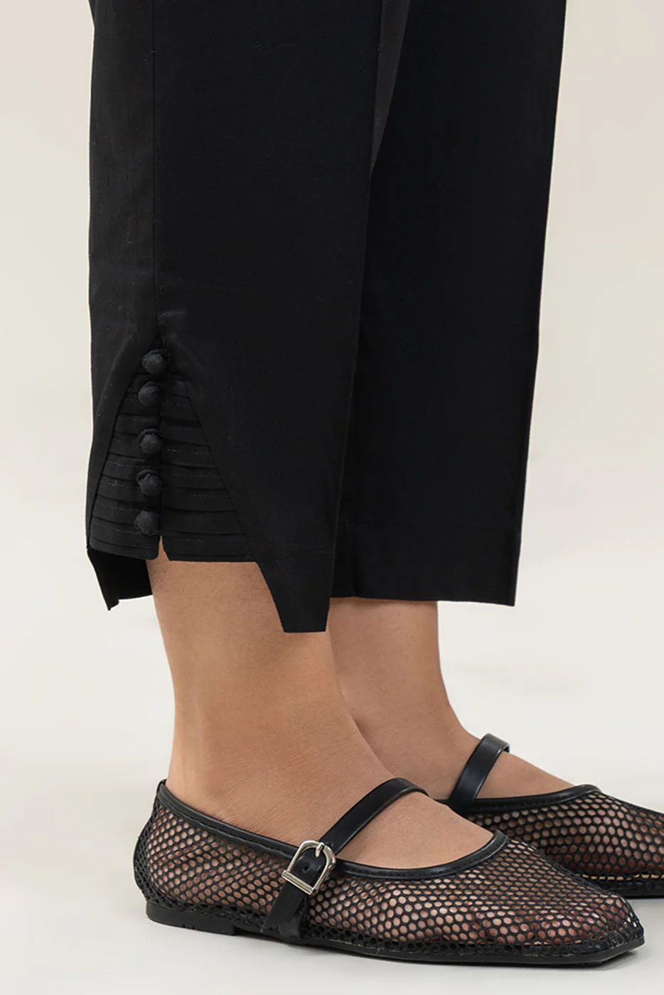 BASIC STRAIGHT PANTS - Image 2