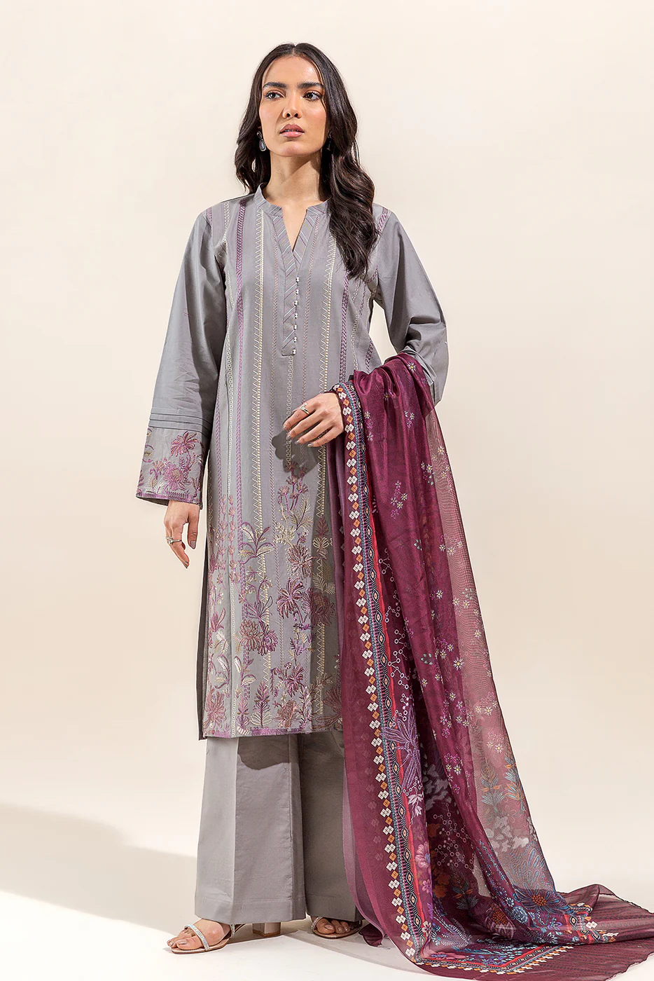 3 PIECE EMBROIDERED LAWN SUIT-CLOUD CURRANT (UNSTITCHED) - Image 6