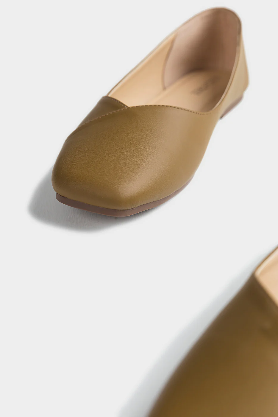 FOOTWEAR - Image 2