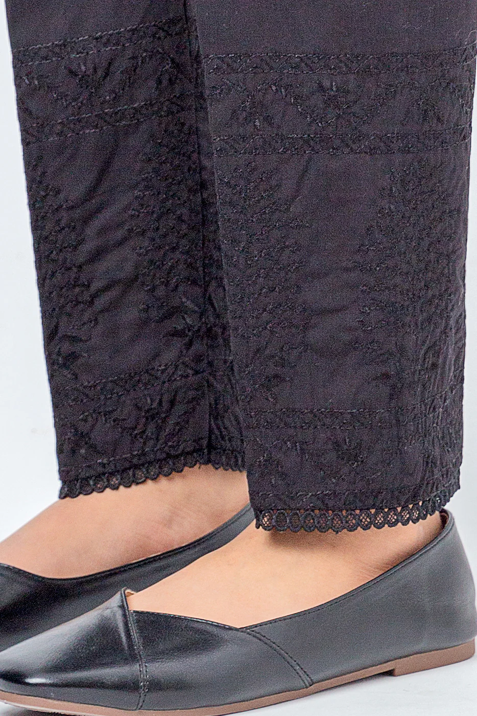EMBROIDERED STRAIGHT PANTS - Image 2