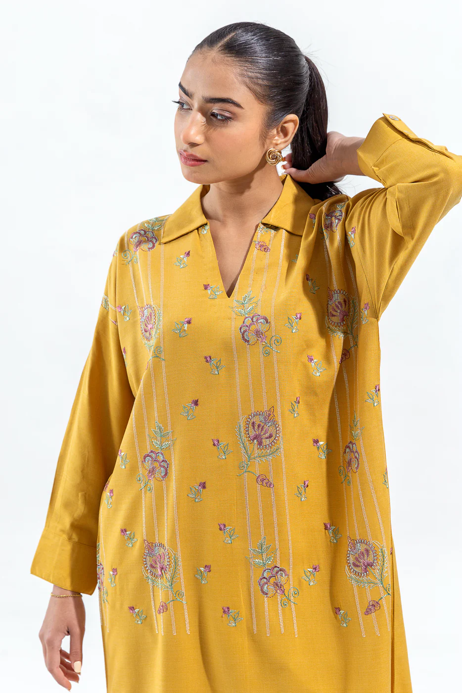 2 PIECE EMBROIDERED CHAMBRAY SUIT (PRET) - Image 4