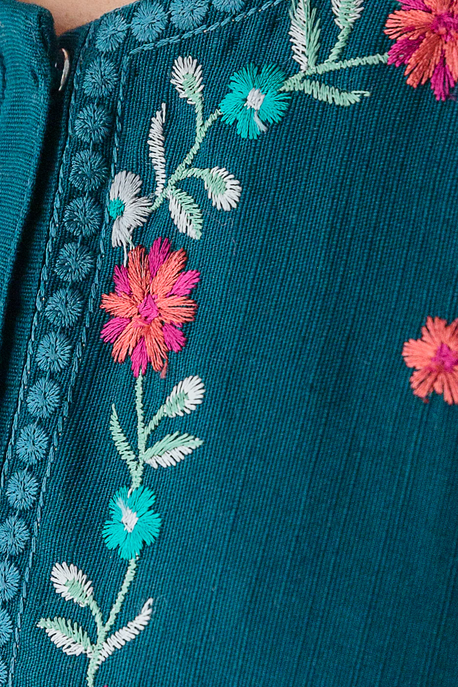 2 PIECE EMBROIDERED SLUB KHADDAR SUIT (PRET) - Image 3