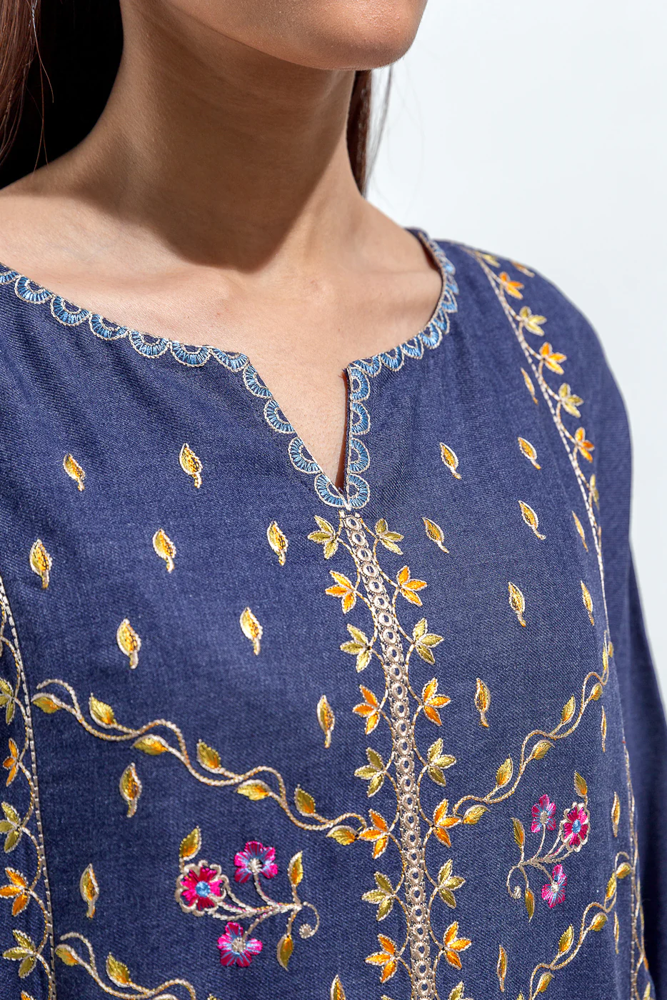 2 PIECE EMBROIDERED TWILL SUIT (PRET) - Image 4