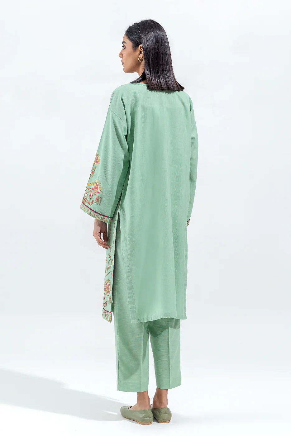 2 PIECE EMBROIDERED SLUB KHADDAR SUIT(PRET) - Image 2
