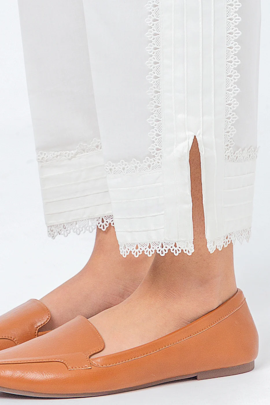 BASIC STRAIGHT PANTS - Image 2