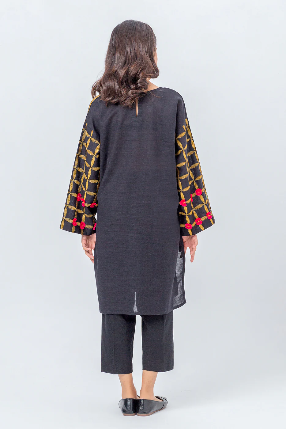 EMBROIDERED KHADDAR SHIRT (PRET) - Image 3