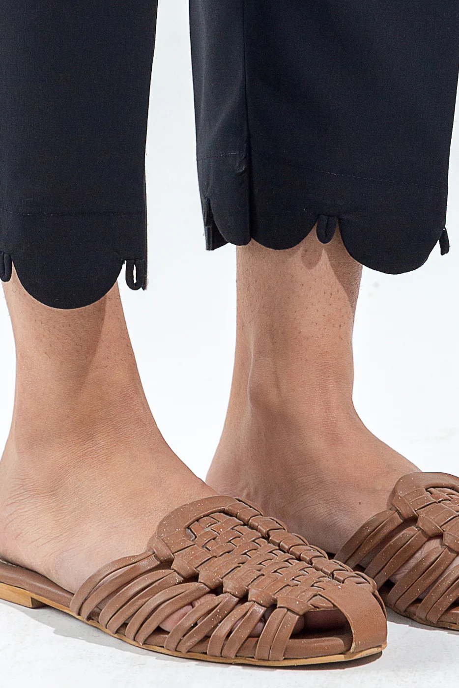 BASIC STRAIGHT PANTS - Image 2