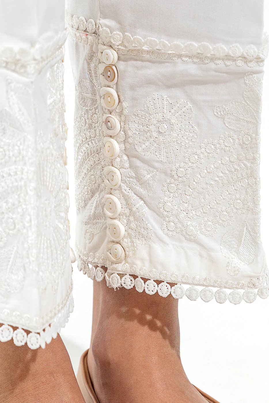 EMBROIDERED STRAIGHT PANTS - Image 2