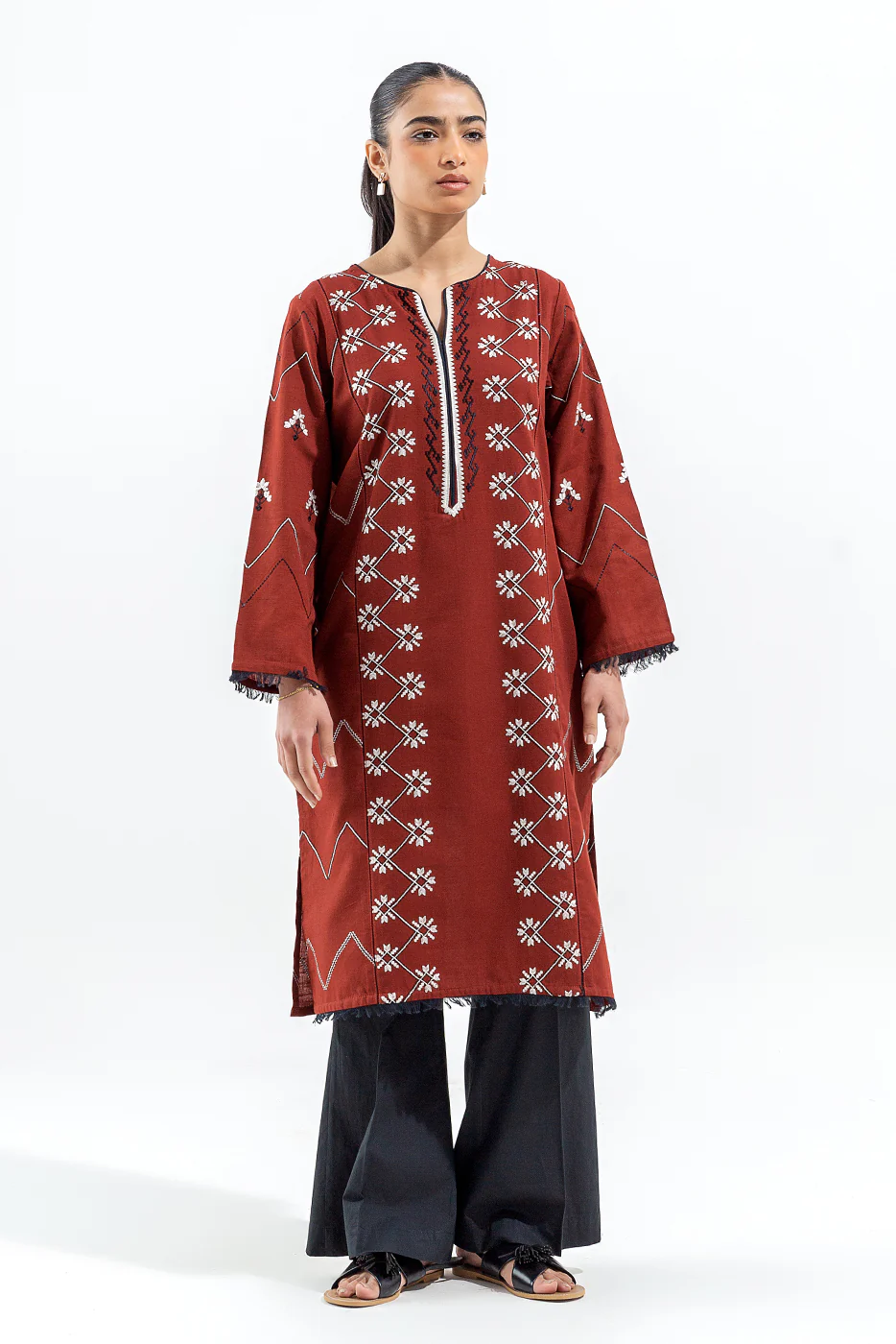 EMBROIDERED KHADDAR SHIRT (PRET) - Image 2