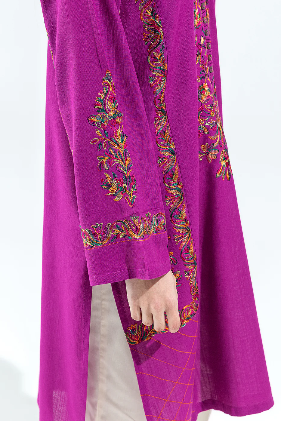 EMBROIDERED SLUB KHADDAR SHIRT (PRET) - Image 4