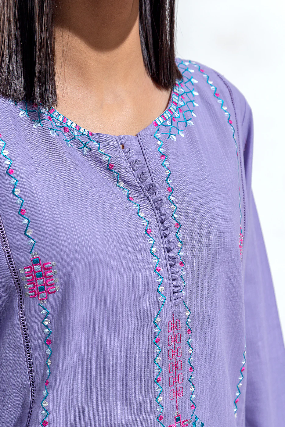 EMBROIDERED SLUB KHADDAR SHIRT(PRET) - Image 4