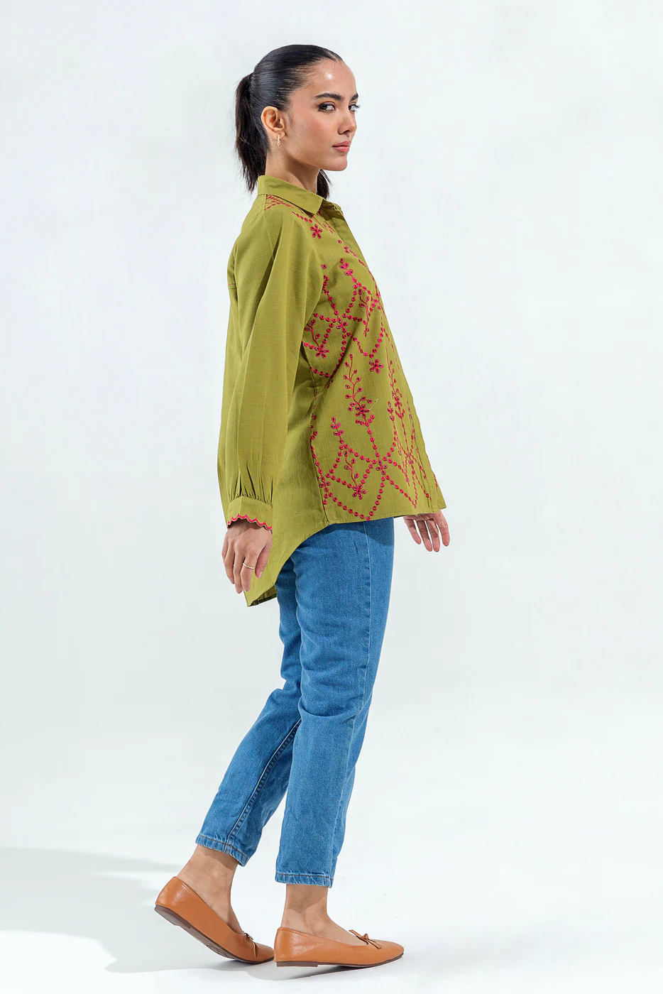 EMBROIDERED SLUB KHADDAR TOP (PRET) - Image 3