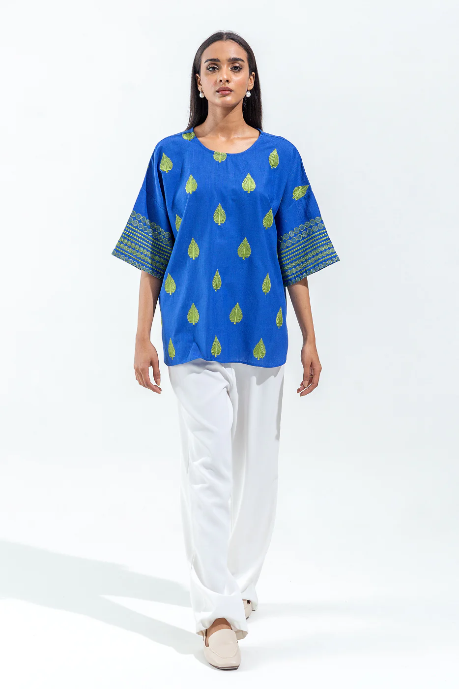 EMBROIDERED SLUB KHADDAR TOP (PRET) - Image 2