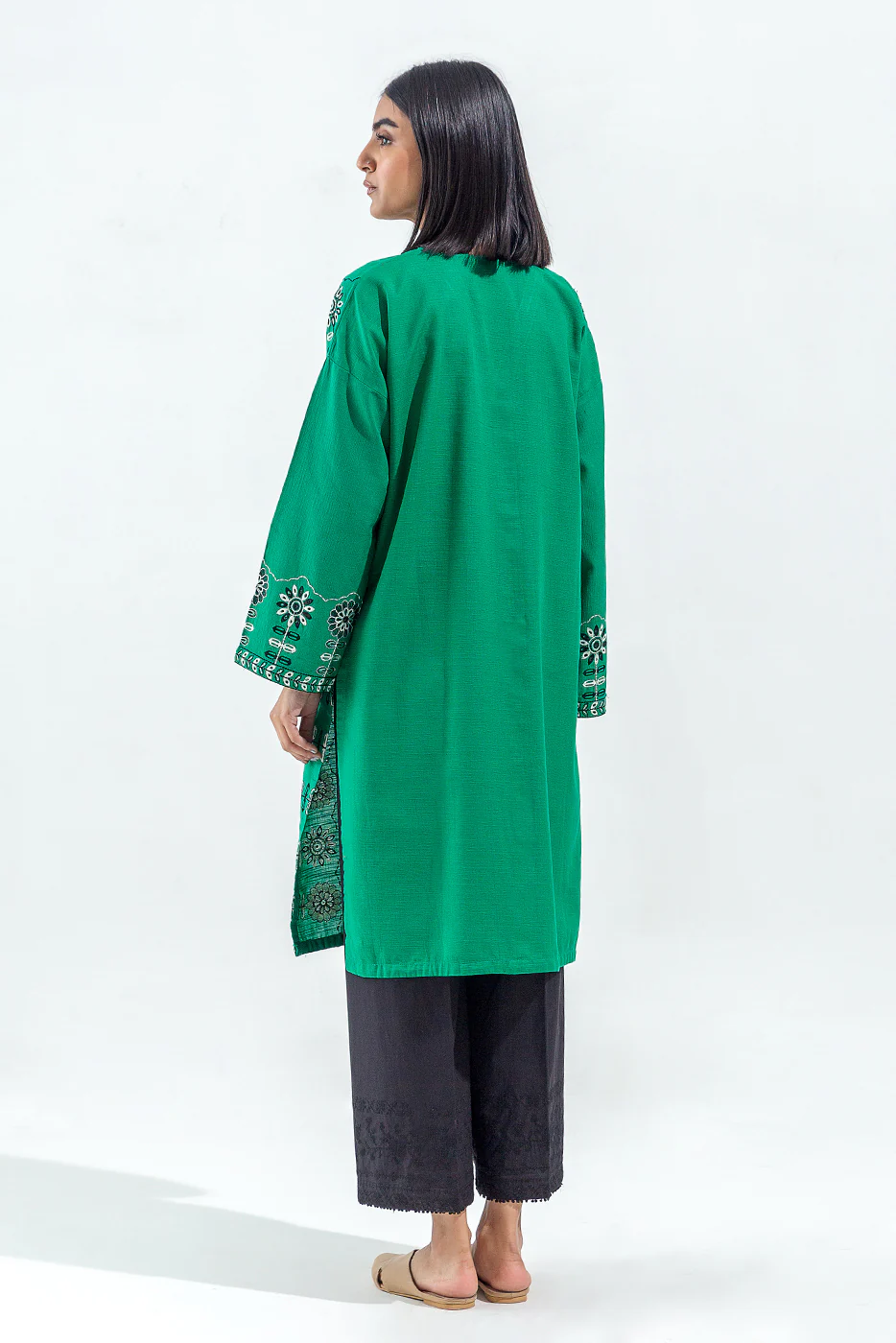 EMBROIDERED SLUB KHADDAR SHIRT (PRET) - Image 3